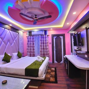 Gold Room